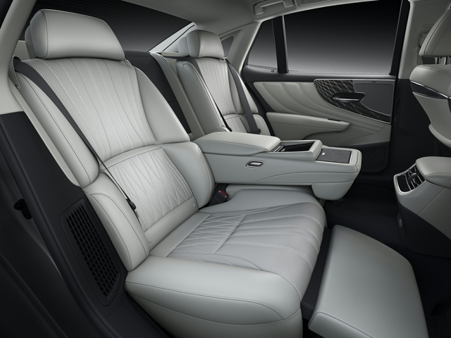 Lexus LS 500 Interior