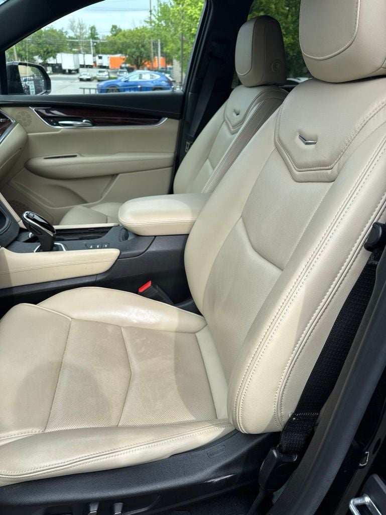 2019 Cadillac XT5 Premium Luxury