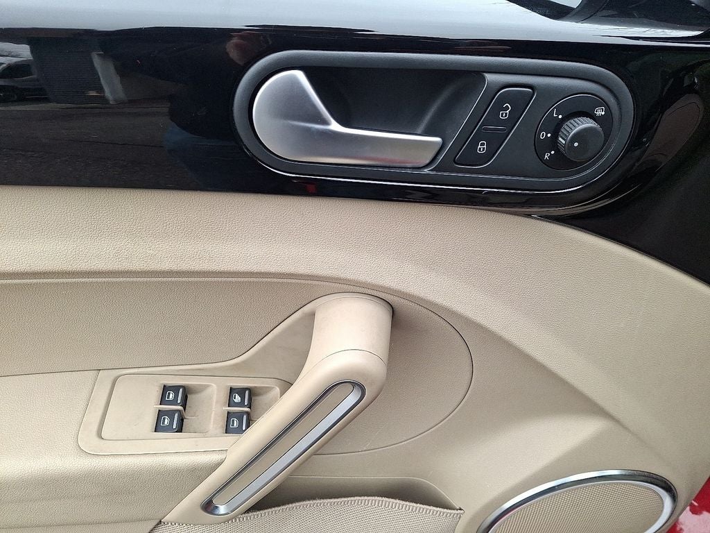 2013 Volkswagen Beetle 2.0 TSi