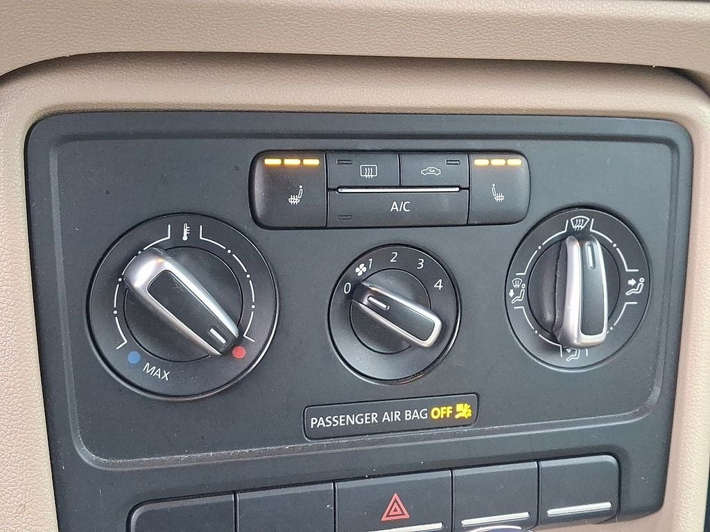 2013 Volkswagen Beetle 2.0 TSi