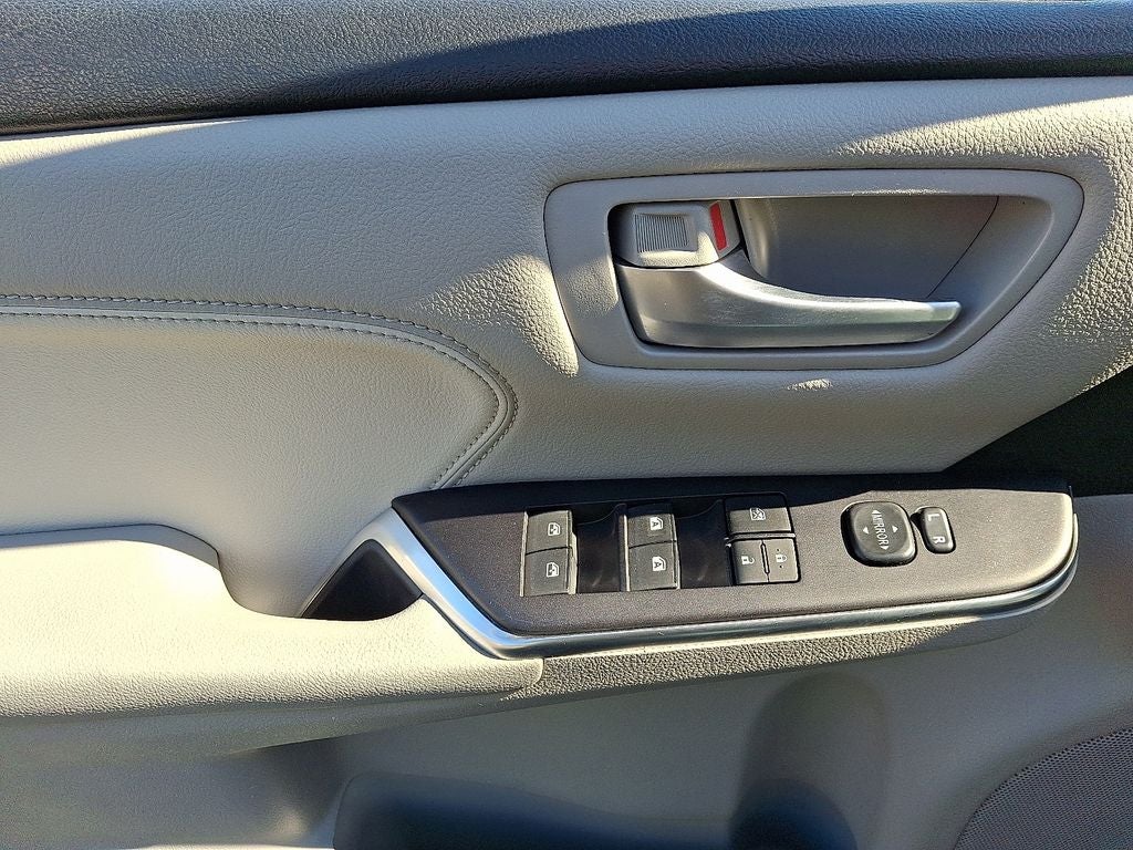 2017 Toyota Camry XLE