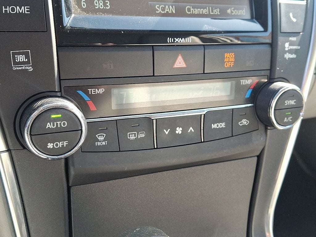 2017 Toyota Camry XLE