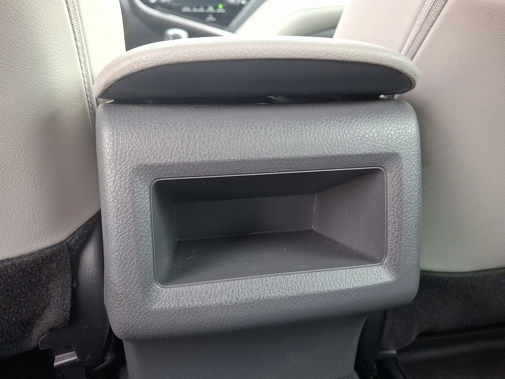 2022 Toyota Camry SE AWD