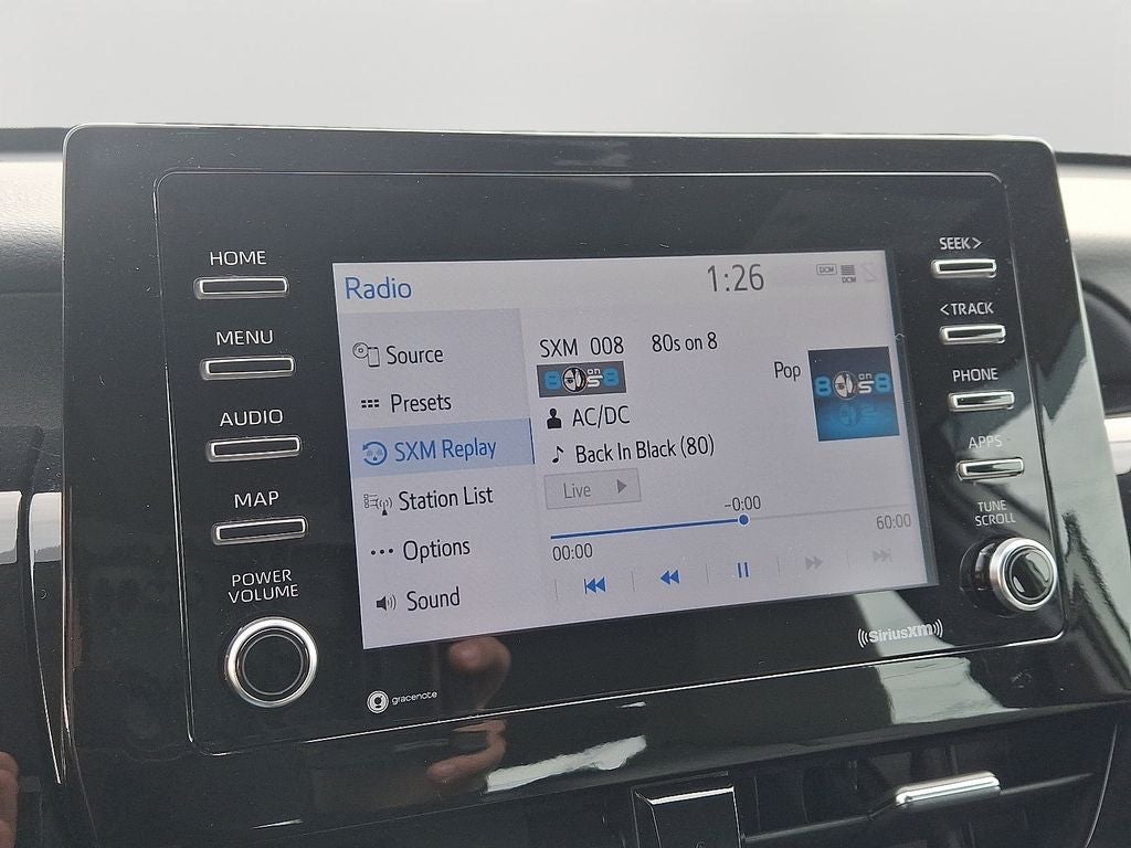 2022 Toyota Camry SE AWD