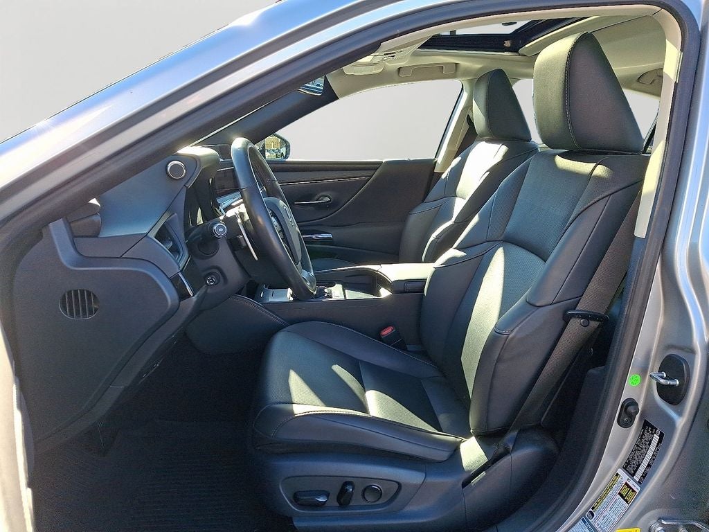 2023 Lexus ES 250 250