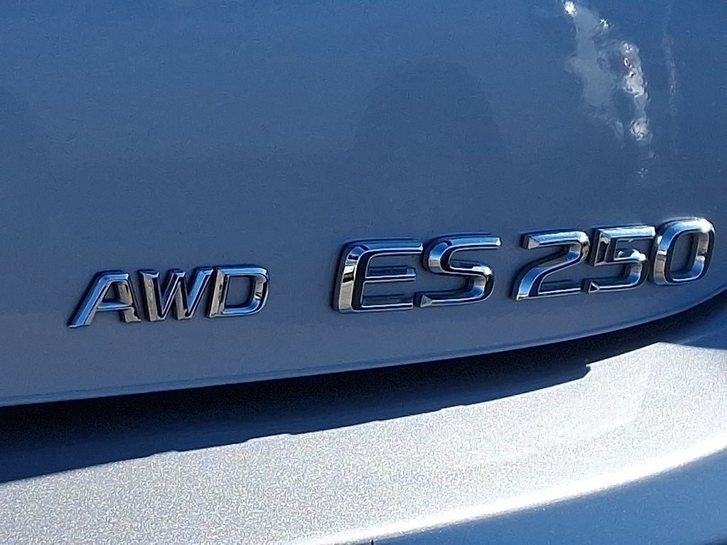 2023 Lexus ES 250 250