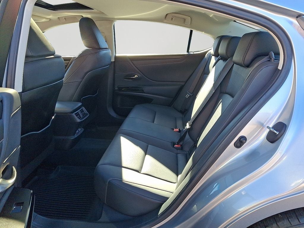 2023 Lexus ES 250 250