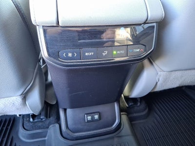 2020 Toyota Highlander Hybrid XLE AWD