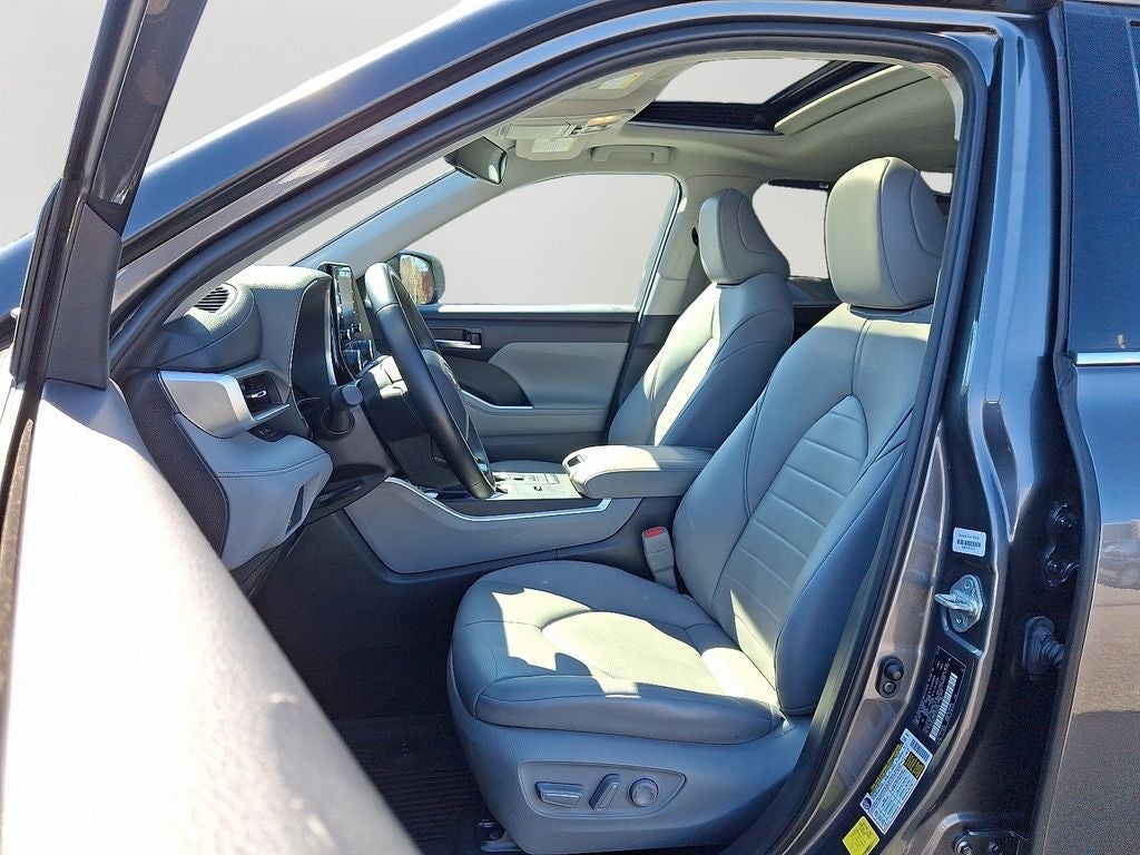 2020 Toyota Highlander Hybrid XLE AWD