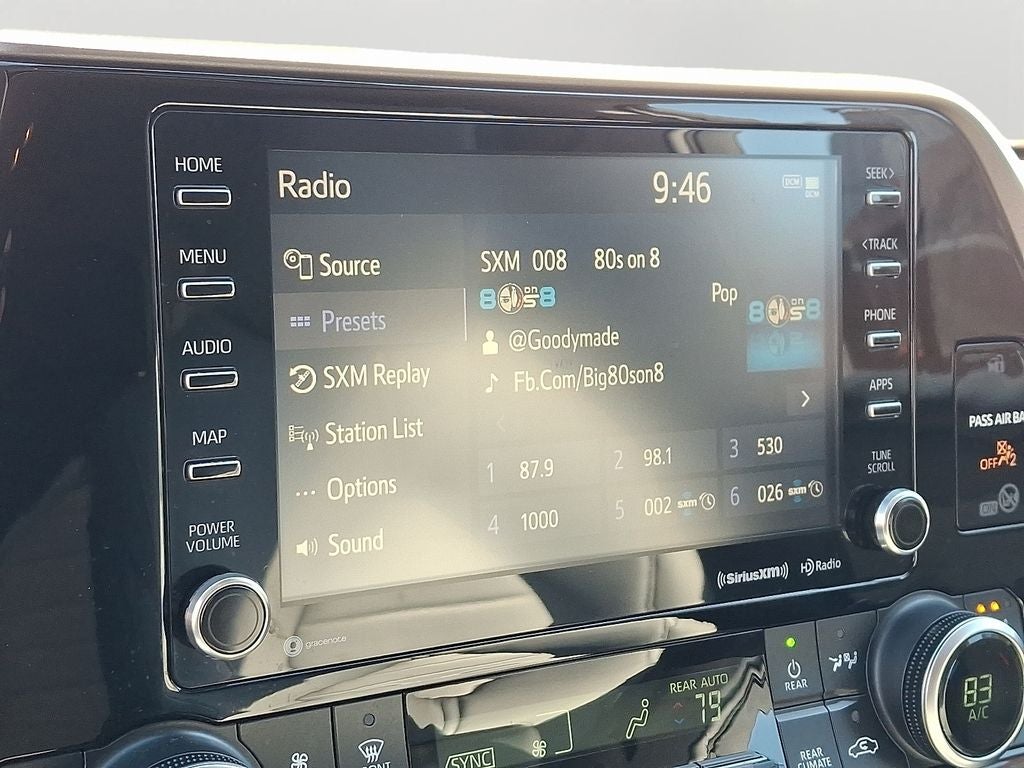 2020 Toyota Highlander Hybrid XLE AWD