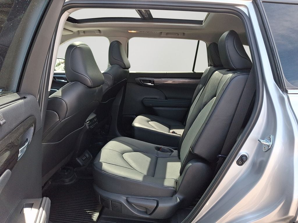 2024 Toyota Highlander Platinum AWD