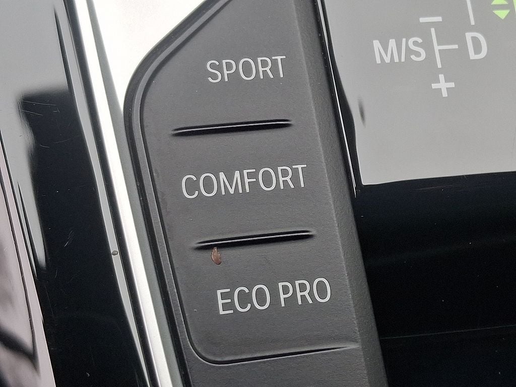 2023 BMW X4 xDrive30i AWD