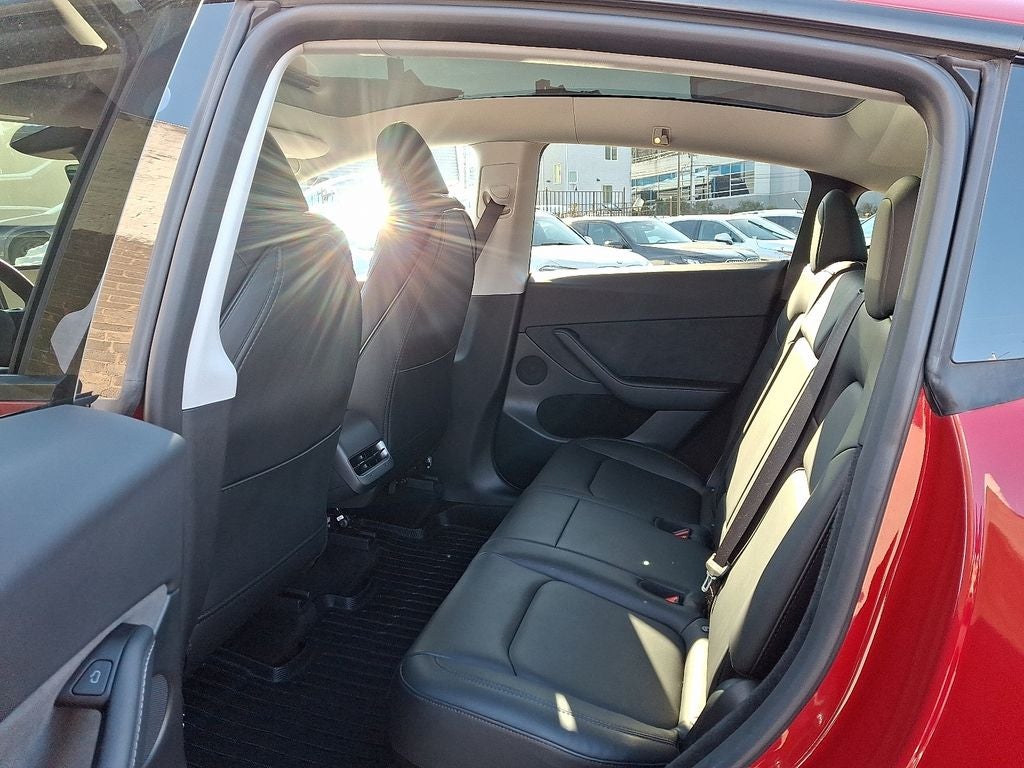 2023 Tesla Model Y Performance