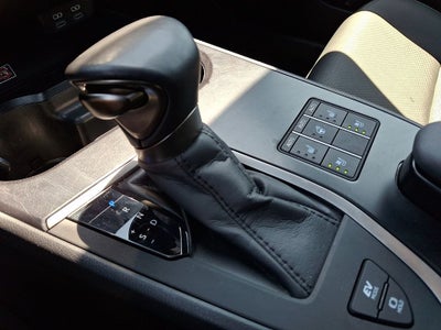 2024 Lexus UX 250h Premium 250h Premium AWD