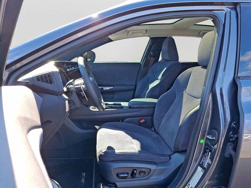 2023 Lexus RZ 450e Premium