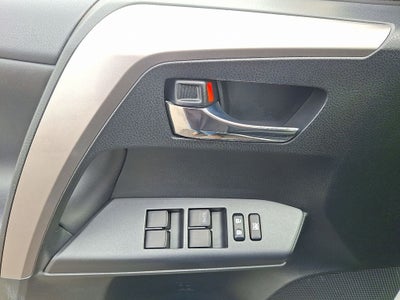 2017 Toyota RAV4 Hybrid XLE