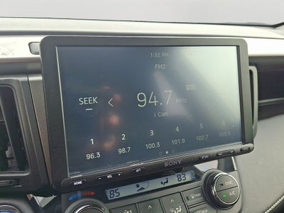 2017 Toyota RAV4 Hybrid XLE