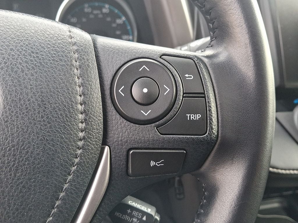 2017 Toyota RAV4 Hybrid XLE