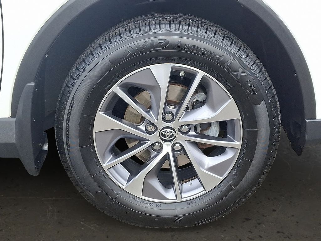 2017 Toyota RAV4 Hybrid XLE