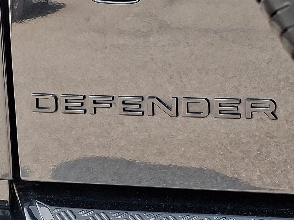 2025 Land Rover Defender 110 S