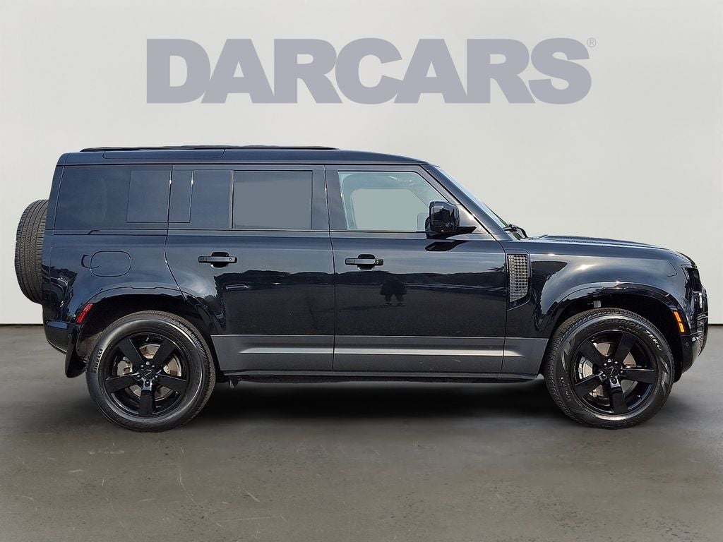2025 Land Rover Defender 110 S